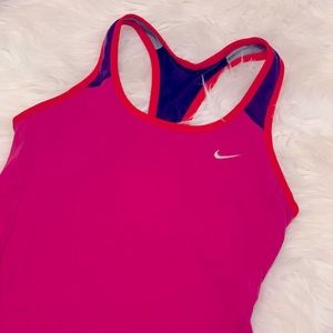 ✔️Nike tank top✔️